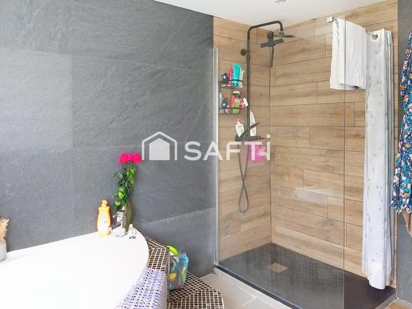 Maison individuelle d'environ 130 m² sur un terrain de 19 ares