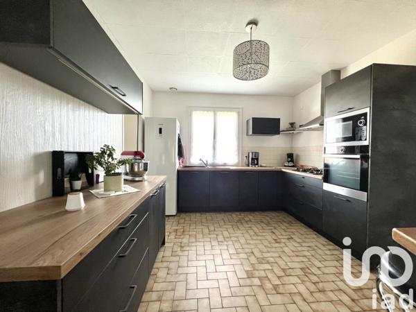 Maison à vendre 7 pièces 181 m² Le Grand-Lucé