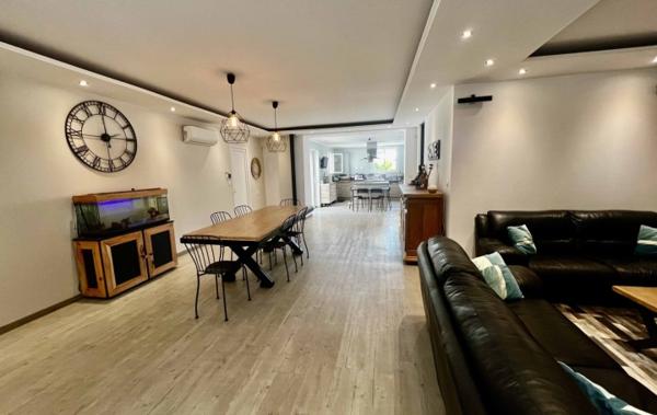 Vente Maison De village avec piscine Arles   