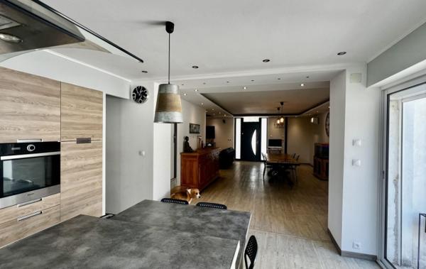 Vente Maison De village avec piscine Arles   