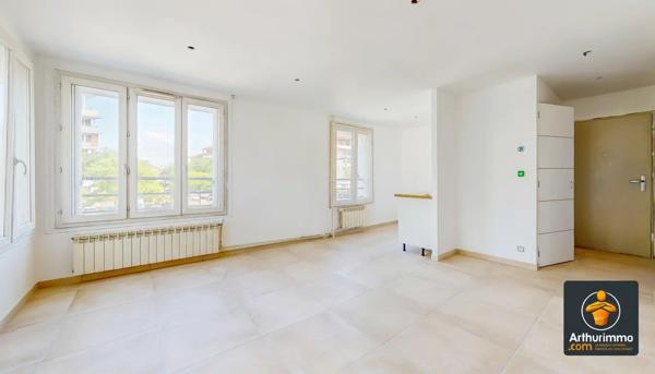 Location                                                      Appartement
                        
                     3 pièces                      54 m2                     à Décines-Charpieu