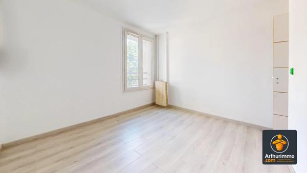Location                                                      Appartement
                        
                     3 pièces                      54 m2                     à Décines-Charpieu