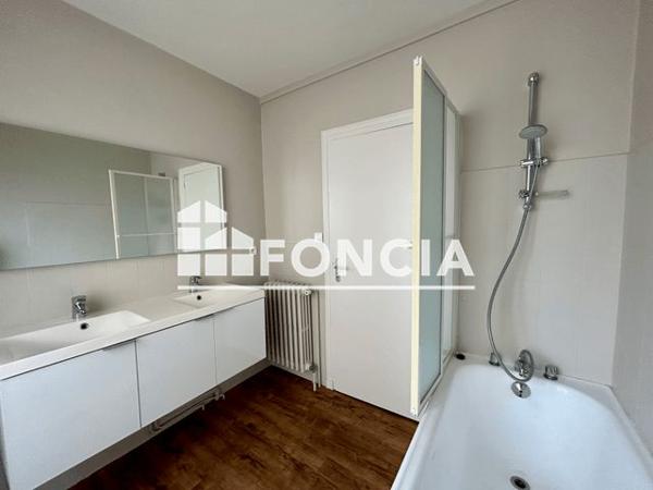 Location Appartement 4 pièces 101.35 m² - 12 RUE G.CLEMENCEAU Nantes 44000