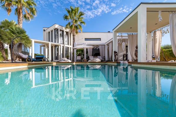 Villa contemporaine en bord de mer