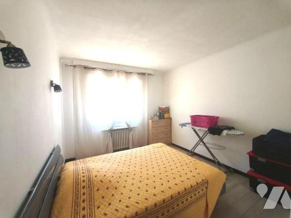 SAINT MARTIN DE CRAU à 5mn du Centre, jolie maison de plain-pied sur sous-sol en rez-de-jardin ...