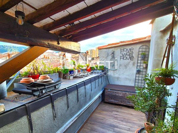 Centre Aubagne – Maison 94 m² avec terrasse, garage et vue dégagée