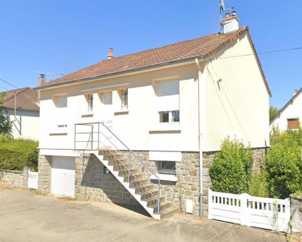 LAVAL, Maison sur sous-sol