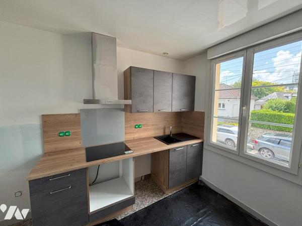 LAVAL, Maison sur sous-sol