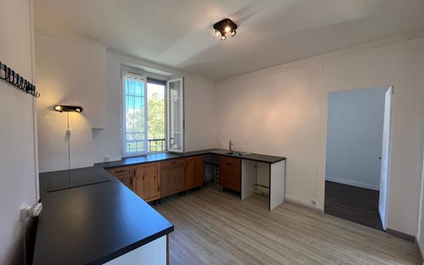 Appartement à louer    2 pièces • 46,73 m2 Lyon 4