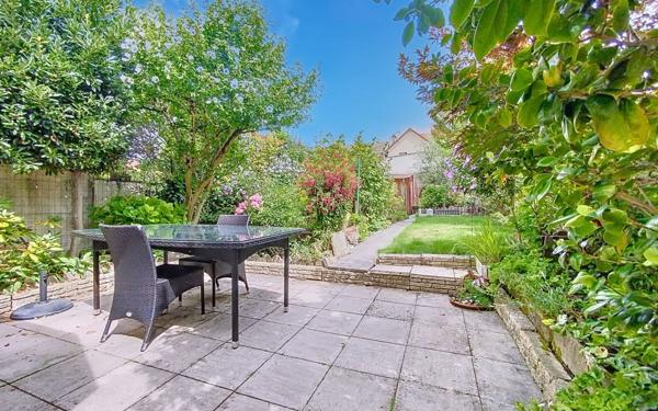 Maison à vendre    4 pièces • 75 m2 Vélizy-Villacoublay