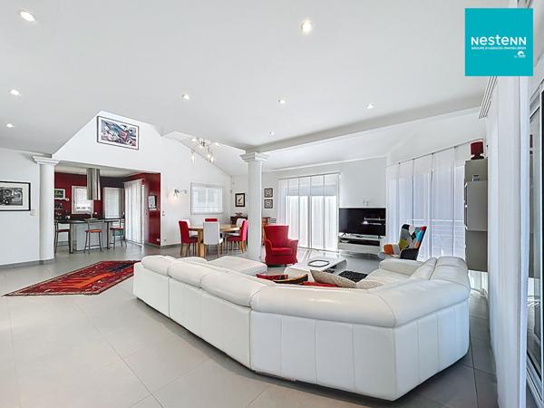 Propriété d'exception - Saint-Just Saint-Rambert - 310 m² hab - Piscine et vue panoramique !