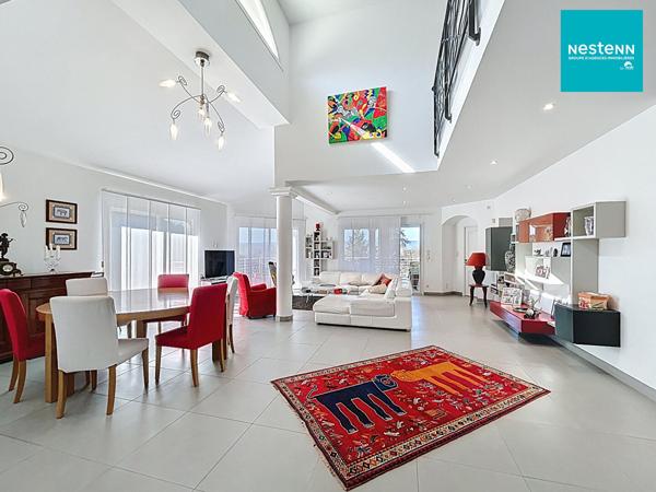 Propriété d'exception - Saint-Just Saint-Rambert - 310 m² hab - Piscine et vue panoramique !