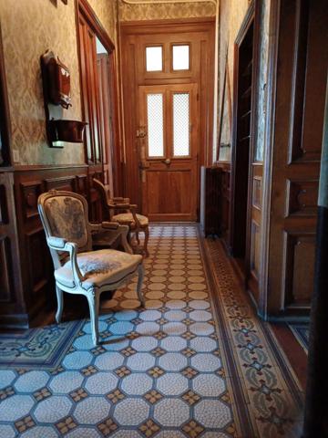 Charmante maison bourgeoise au coeur de Bagneux 137 m² habitables, à proximité immédiate des commerces, écoles.