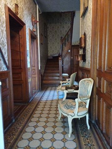 Charmante maison bourgeoise au coeur de Bagneux 137 m² habitables, à proximité immédiate des commerces, écoles.