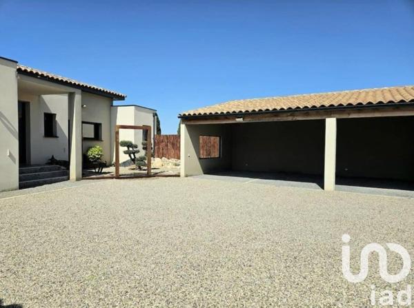 Maison 8 pièces de 336 m² à Garons (30128)