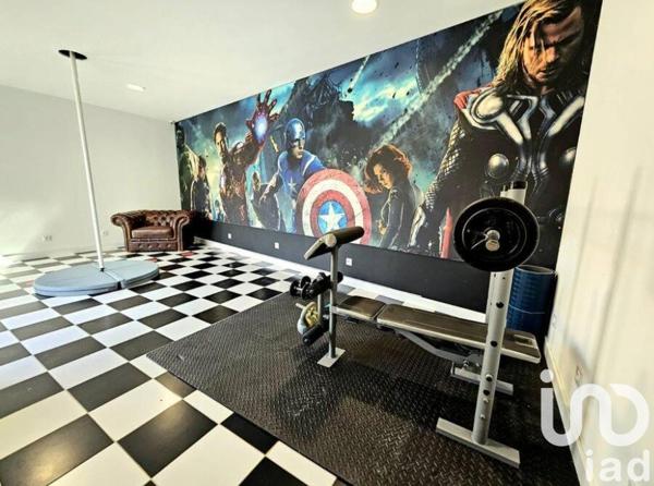 Maison 8 pièces de 336 m² à Garons (30128)