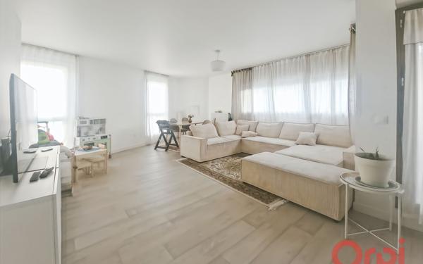 Appartement à vendre    4 pièces • 80,73 m2 Saint-Denis
