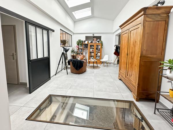 Maison d 'architecte avec piscine