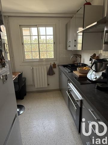 Maison 9 pièces de 219 m² à Fontvieille (13990)