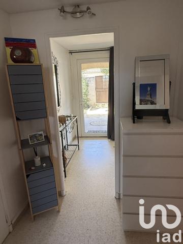 Maison 9 pièces de 219 m² à Fontvieille (13990)