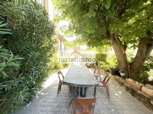 Travaillan (84850) IDEAL INVESTISSEUR : MAGNIFIQUE MAS TYPIQUE EN PIERRES DE 356 M² DIVISE EN DEUX LOGEMENTS AVEC DEPENDANCES DE