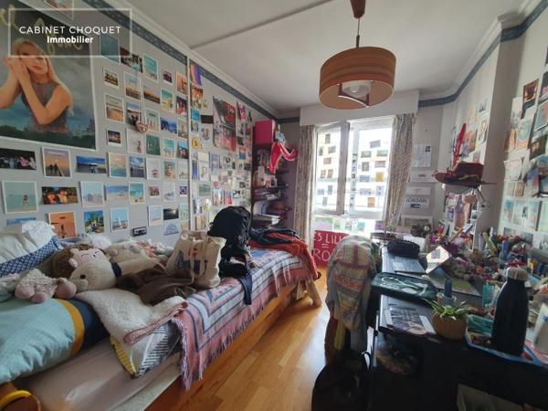 F3 MEUBLE AVEC BALCON, PARKING ET CAVE A LOUER - LILLE LISIERE CENTRE - 67 m 2 - 944 € charges comprises par mois
