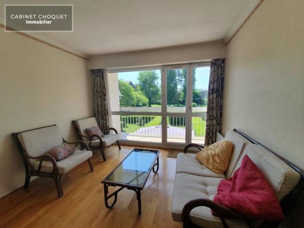F3 MEUBLE AVEC BALCON, PARKING ET CAVE A LOUER - LILLE LISIERE CENTRE - 67 m 2 - 944 € charges comprises par mois