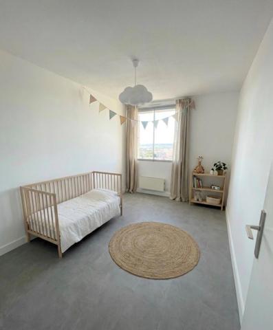 ?? Coup de cœur pour ce spacieux T3 lumineux avec loggias traversantes et beaux volumes !