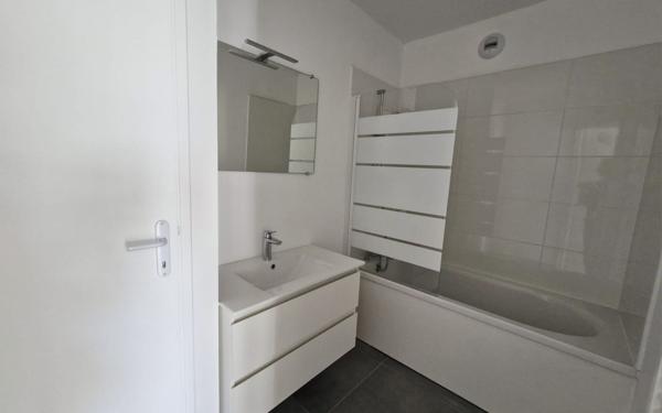 Appartement à vendre    3 pièces • 60,58 m2 Reims