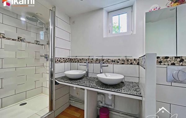 Maison 7 pièces de 171 m2 à Thorigny sur Oreuse (89260)