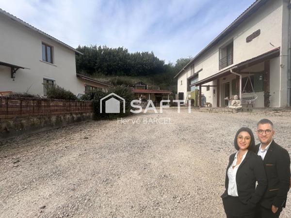 Propriété authentique avec deux maisons, dépendances et terrain de 3 564 m²