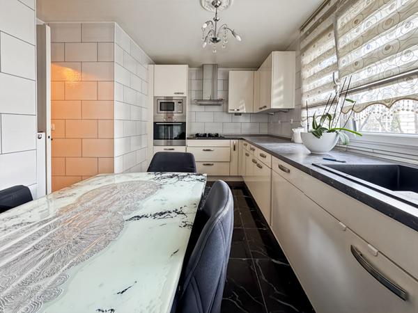 Appartement  6 pièces 111m² proche métro