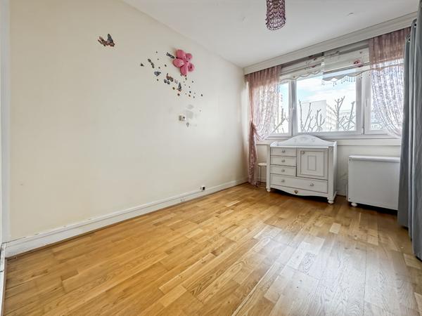 Appartement  6 pièces 111m² proche métro