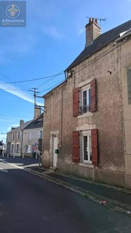 Vente                                                      Immeuble
                        
                     4 pièces                      91 m2                     à Meung-sur-Loire