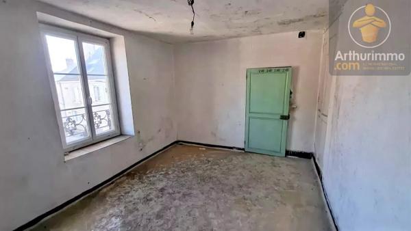 Vente                                                      Immeuble
                        
                     4 pièces                      91 m2                     à Meung-sur-Loire