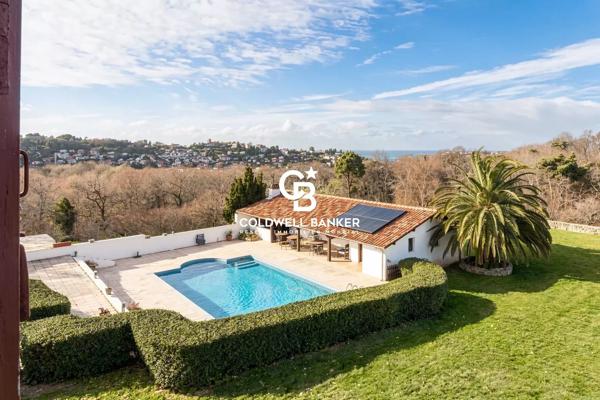 Propriété équestre 18 pièces à vendre Urrugne - 64122 / Réf: SR1-377