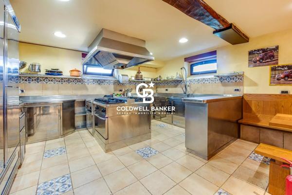 Propriété équestre 18 pièces à vendre Urrugne - 64122 / Réf: SR1-377