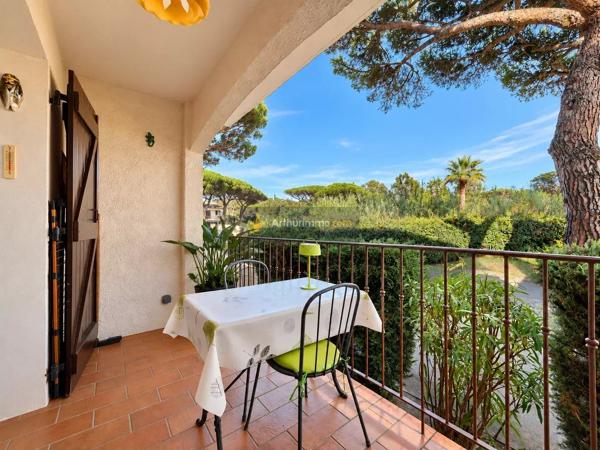 Vente                                                      Appartement
                        
                     2 pièces                      38 m2                     à Les Issambres