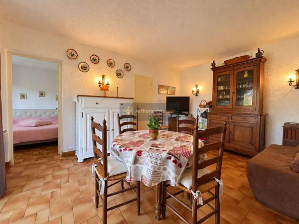 Vente                                                      Appartement
                        
                     2 pièces                      38 m2                     à Les Issambres