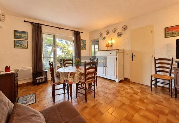 Vente                                                      Appartement
                        
                     2 pièces                      38 m2                     à Les Issambres