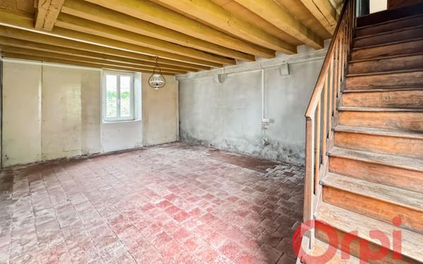 Maison à vendre    3 pièces • 104 m2 Coust