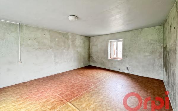 Maison à vendre    3 pièces • 104 m2 Coust