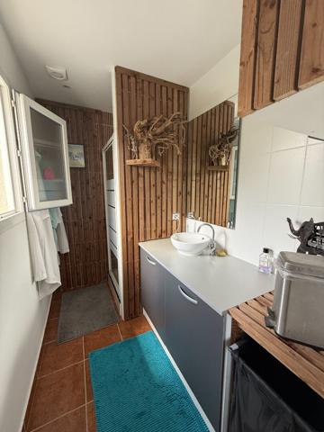 33380 MIOS Maison avec logement indépendant attenant.