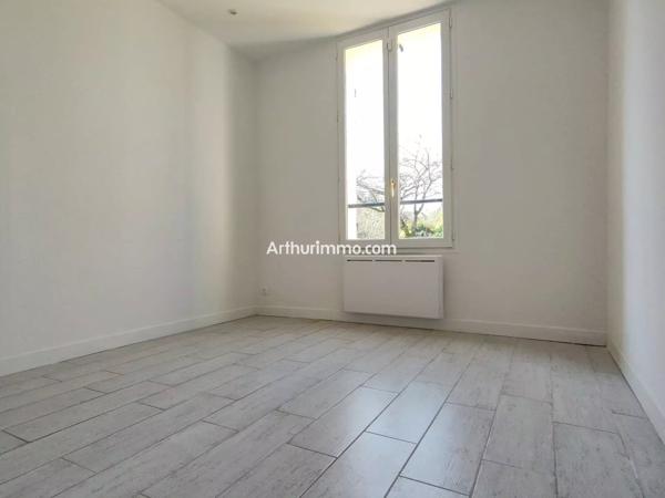 Location                                                      Maison
                        
                     3 pièces                      71 m2                     à Sucy-en-Brie