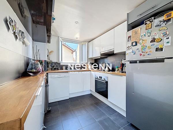 ISSY LES MOULINEAUX - QUARTIER LA FERME - Vente d'un appartement 3 pièces en duplex traversant en dernier étage