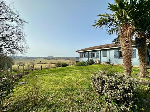 Maison en bois massif de 120m² avec gîte indépendant attenant sur une parcelle de 2800m²
