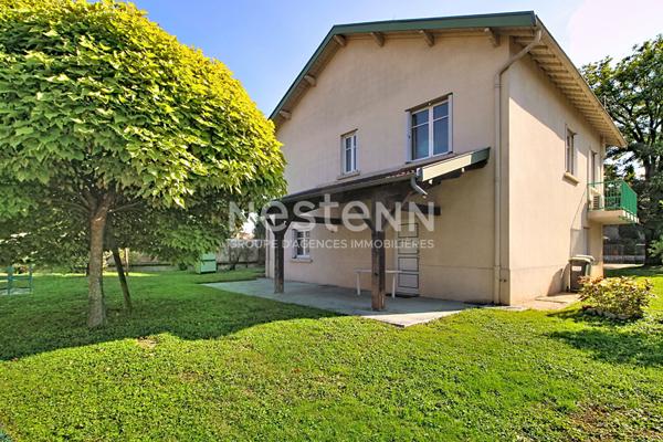 Grande maison T6 avec 5 chambres et un garage - 69500 BRON