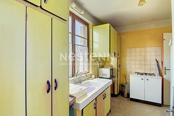 Grande maison T6 avec 5 chambres et un garage - 69500 BRON