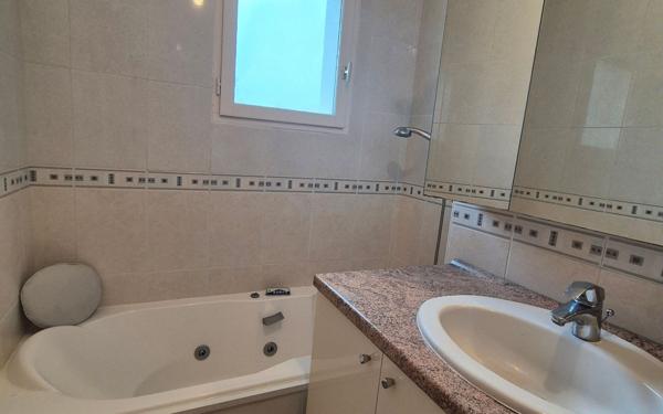 Appartement à vendre    4 pièces •  Bayonne