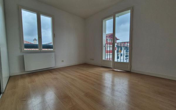 Appartement à vendre    4 pièces •  Bayonne